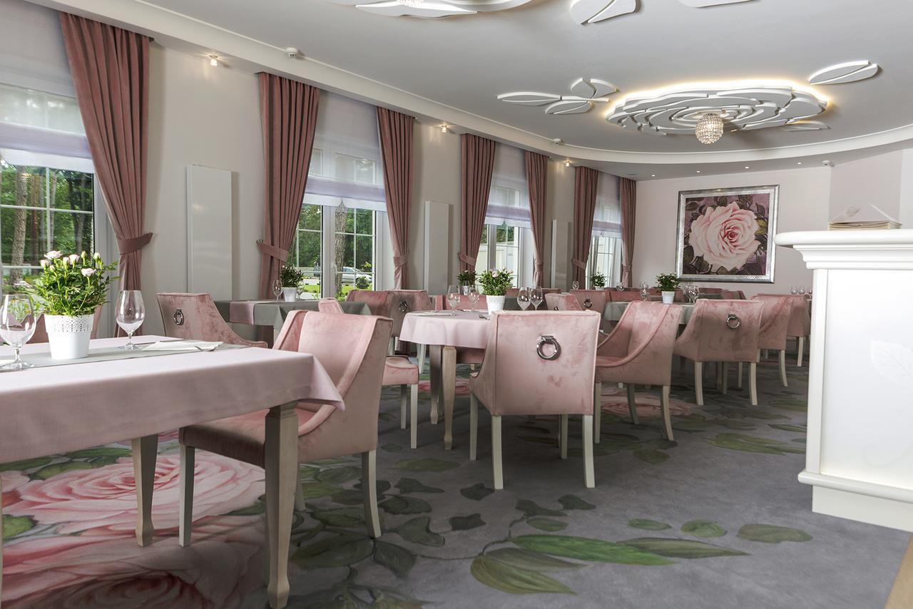 Basniowa Hotel Wyszków Eksteriør billede