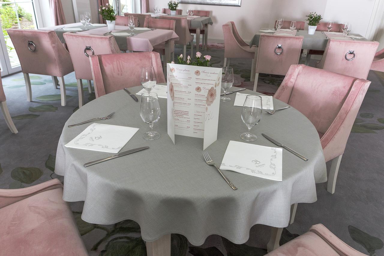 Basniowa Hotel Wyszków Eksteriør billede