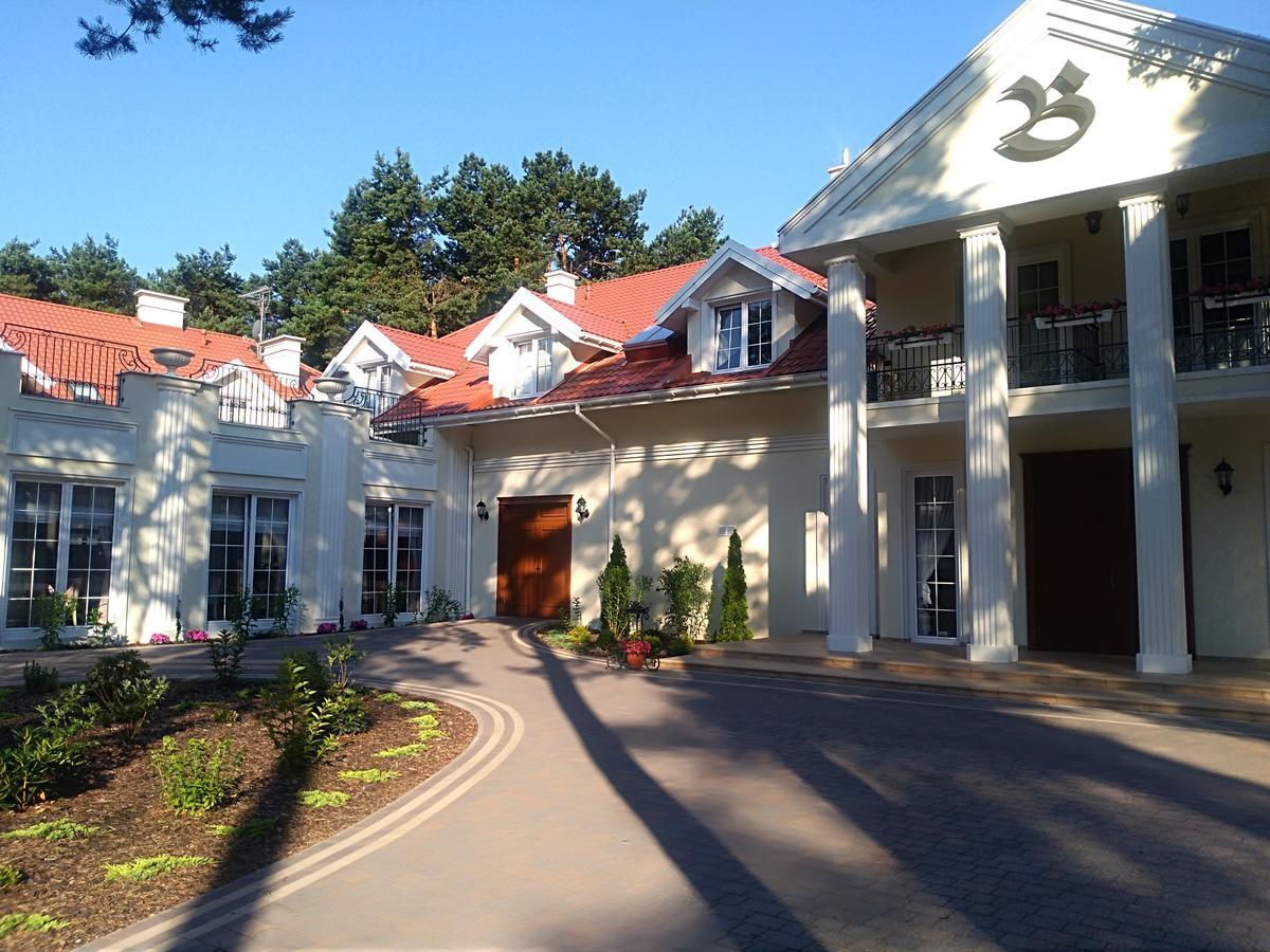 Basniowa Hotel Wyszków Eksteriør billede
