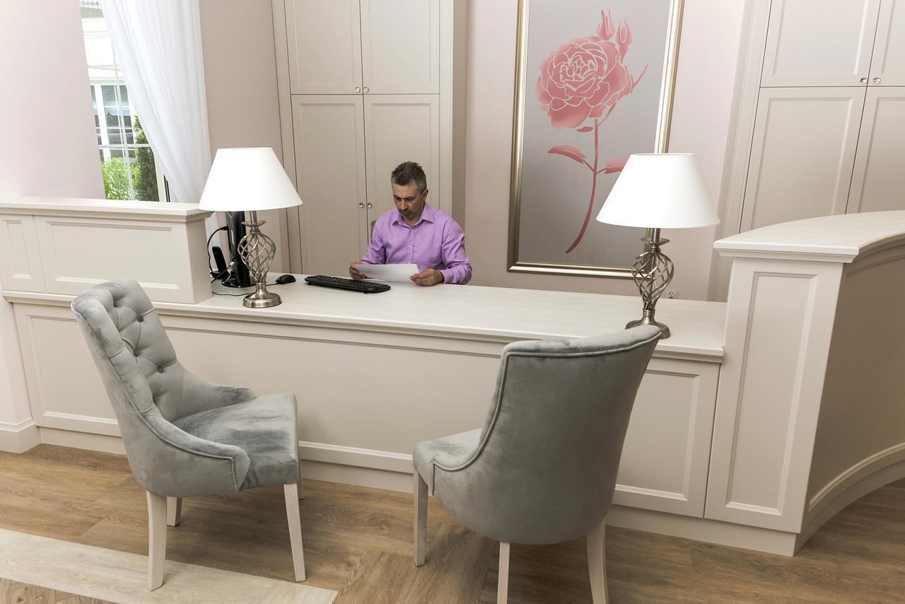 Basniowa Hotel Wyszków Eksteriør billede