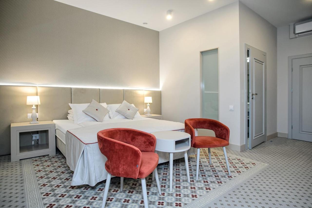 Basniowa Hotel Wyszków Eksteriør billede