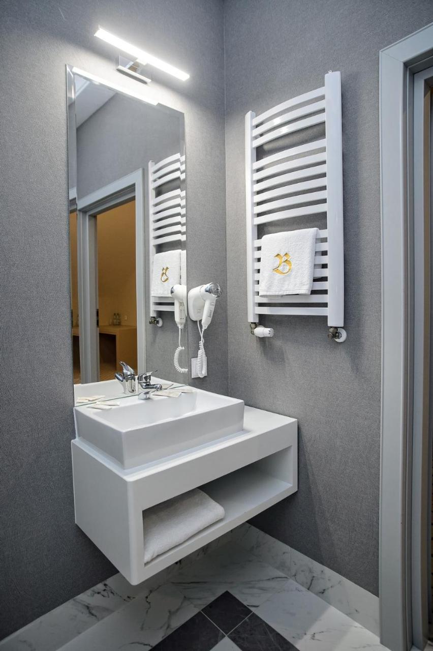 Basniowa Hotel Wyszków Eksteriør billede