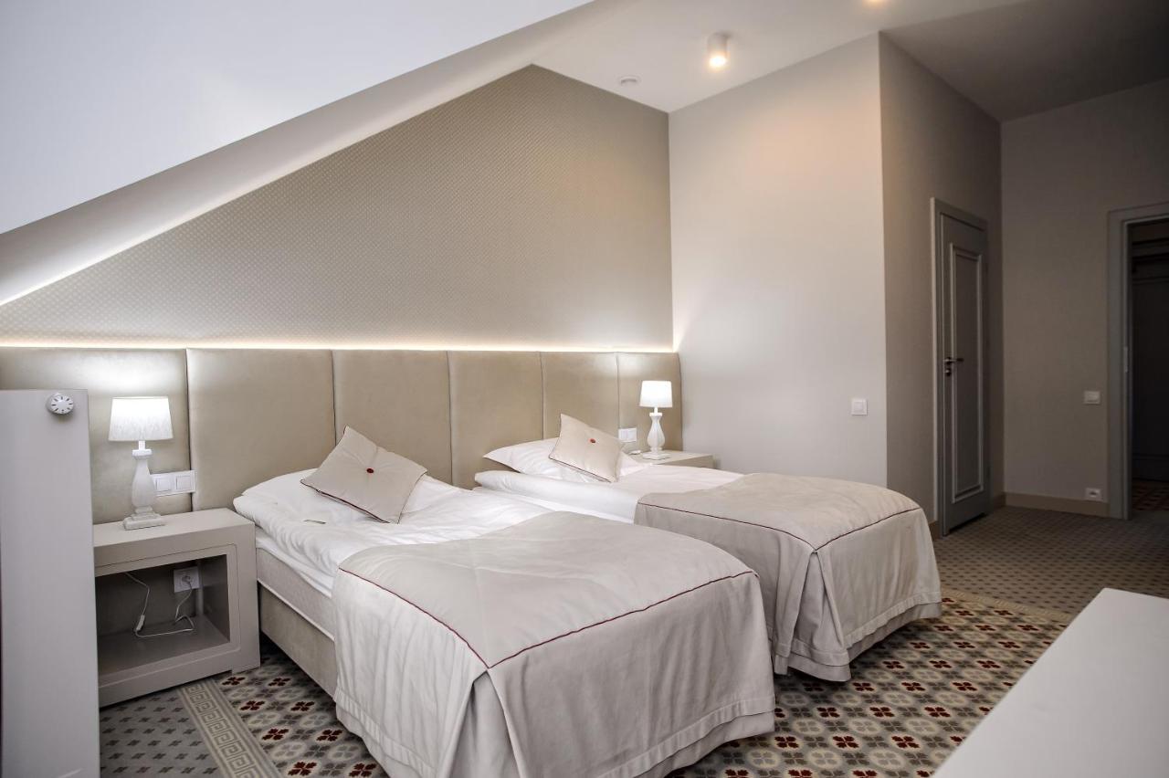 Basniowa Hotel Wyszków Eksteriør billede
